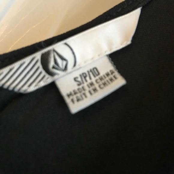 Volcom dress - Picture 3 of 3